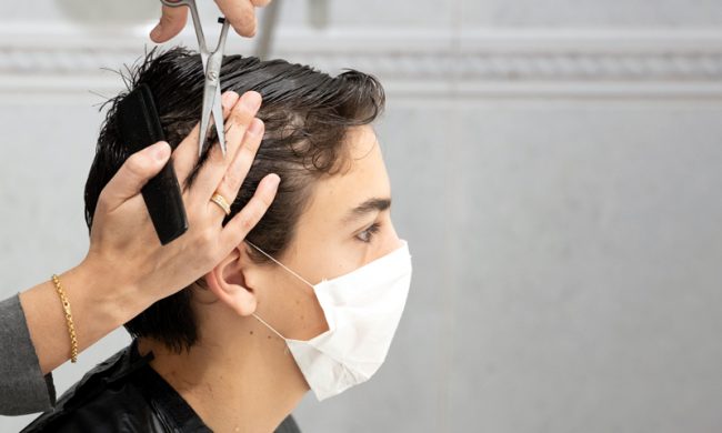Le nuove regole per parrucchieri ed estetiste in Lombardia durante la Fase 2