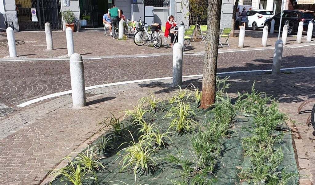 Prosegue la riqualificazione di Piazzale Barzaghi  FOTO