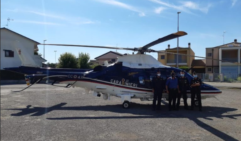 I Carabinieri di Lodi controllano dall’alto il territorio: utilizzato elicottero dell’Arma per fermare chi non rispetta le regole
