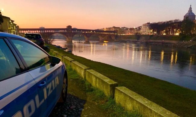 Uccide l’amico, poi simula incidente stradale: voleva incassare l’eredita
