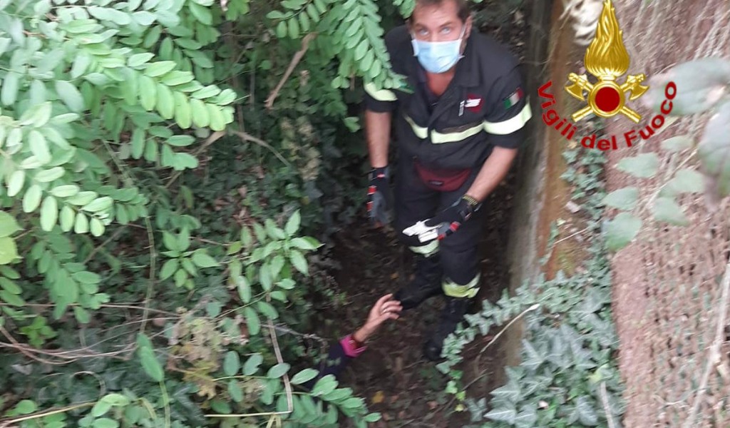 Anziana scomparsa, ritrovata dopo un giorno in un fosso (sana e salva)