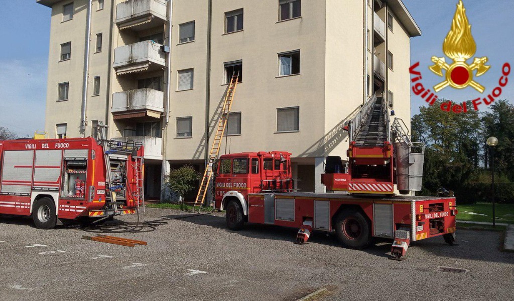 Incendio in un appartamento a Tavazzano, arrivano i Vigili del fuoco
