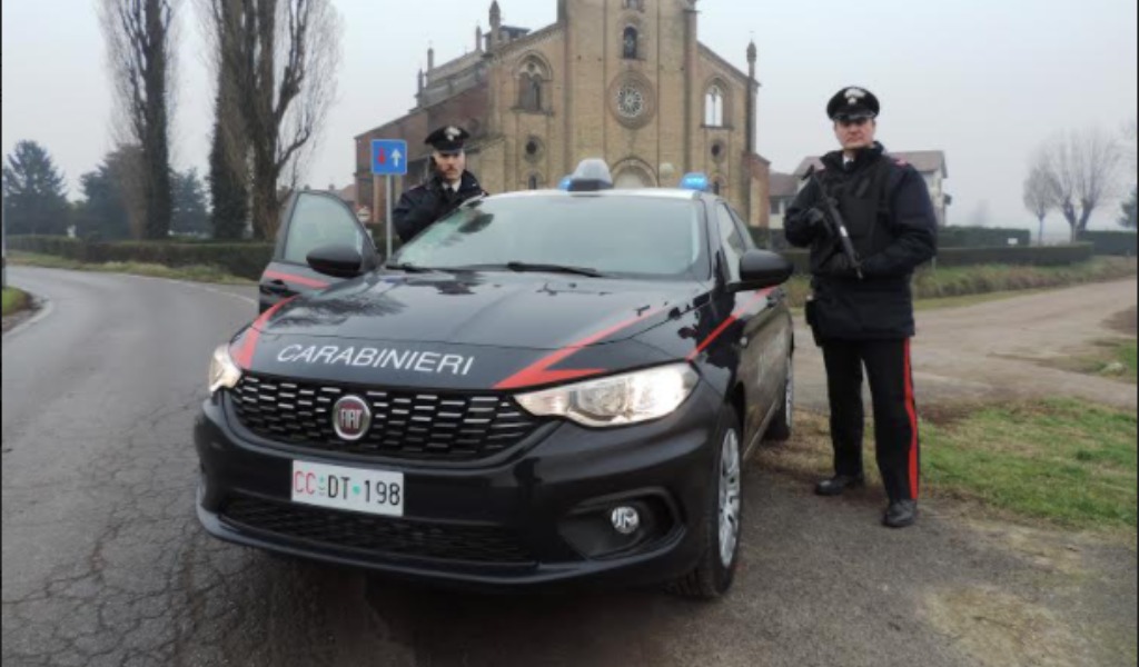 Gli ritirano la patente ma due giorni dopo lo trovano alla guida di un’auto