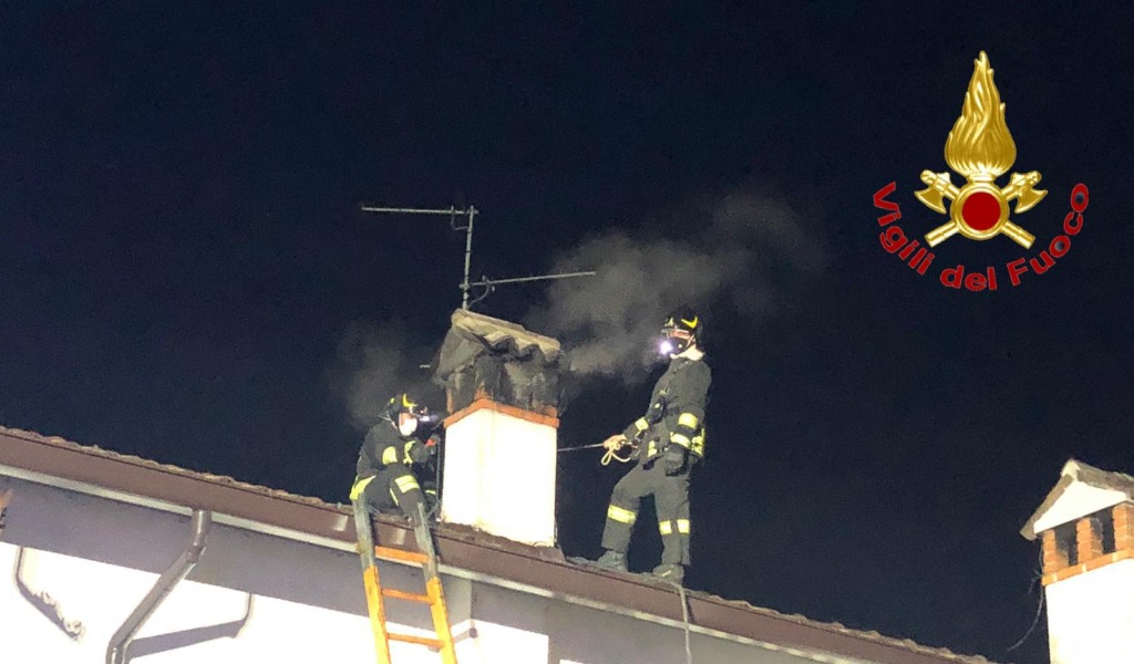 Canna fumaria a fuoco in una villetta di Sant’Angelo Lodigiano