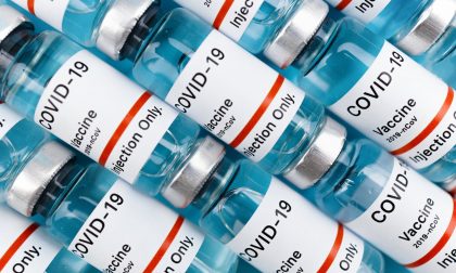 Prime dosi di vaccino anti Covid a operatori ospedalieri e Rsa