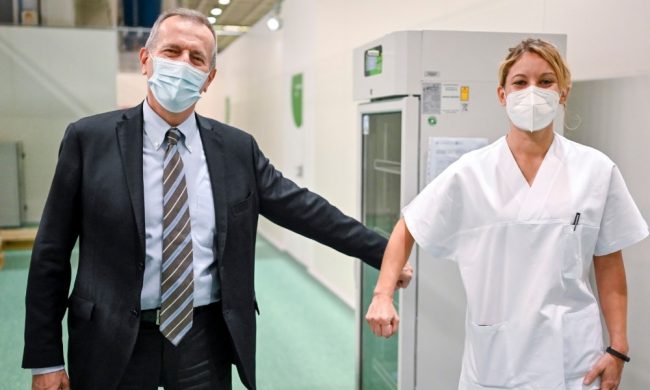 Viaggio nell’Ospedale in Fiera dove opera l’anestesista che scoprì il “Paziente 1” VIDEO