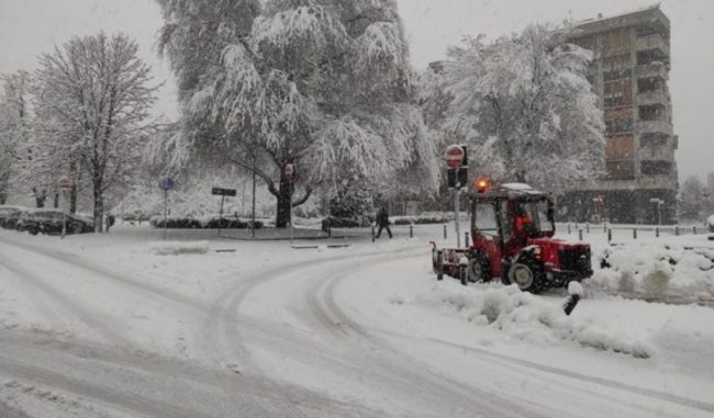 Neve a Lodi: cos'è stato fatto e cosa si farà. Oggi mercati sospesi