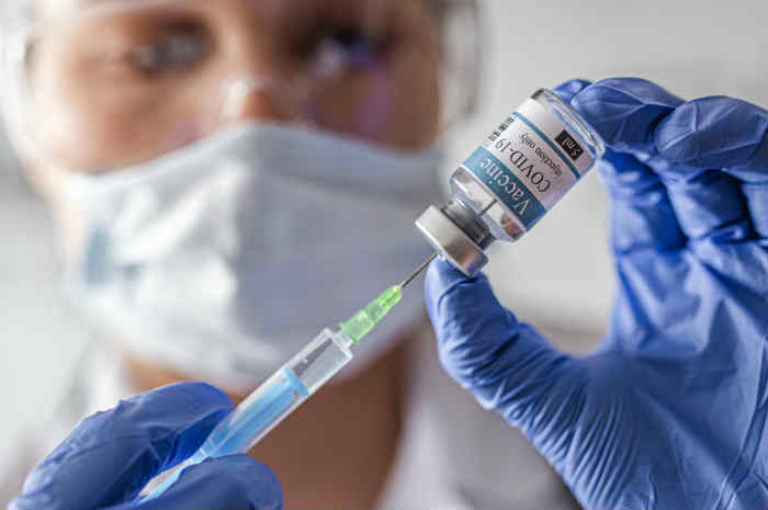 Accelerano le vaccinazioni in provincia di Lodi: fino a 3mila somministrazioni al giorno