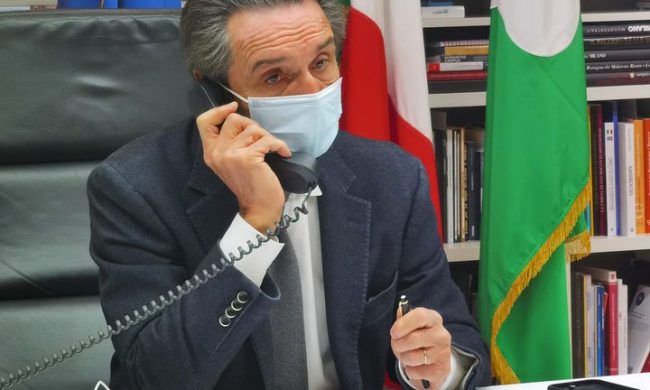 Zona rossa scongiurata in Lombardia: resta l’arancione rinforzato deciso da Regione