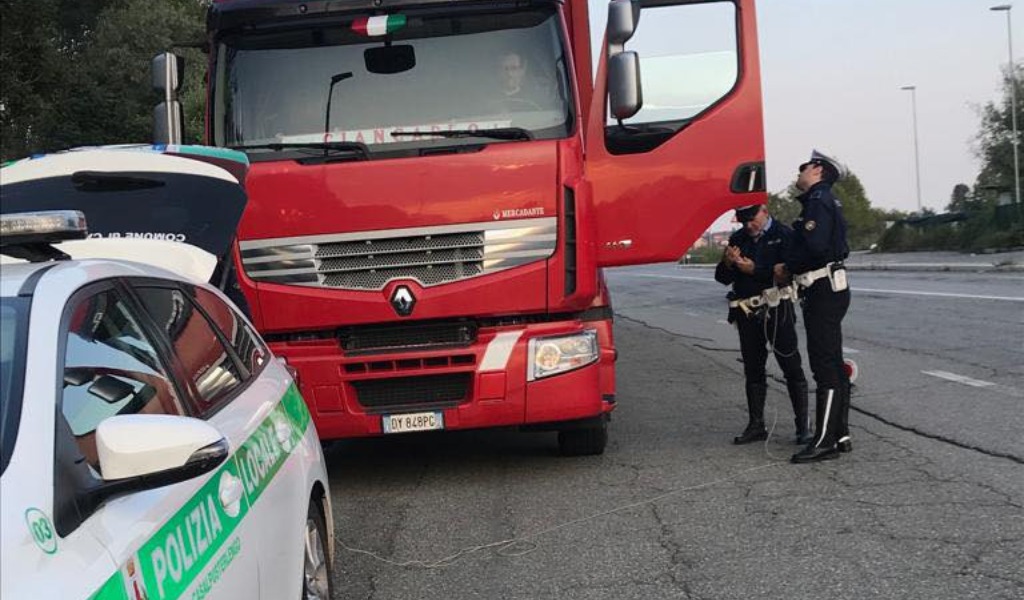 Si erano “dimenticati” di avere la patente sospesa: colti in fallo due guidatori