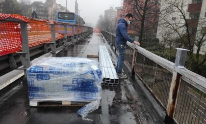 Via alla posa dei parapetti sul cavalcavia di Viale Europa