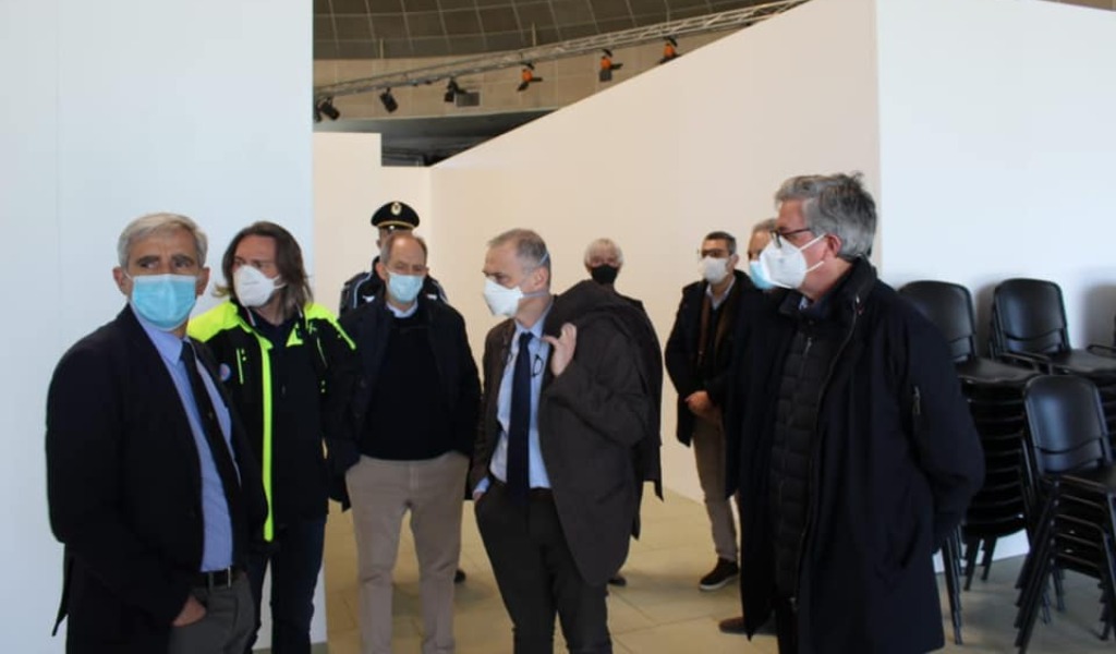 L’assessore alla Protezione Civile Foroni in visita al centro vaccinale di Sant’Angelo Lodigiano