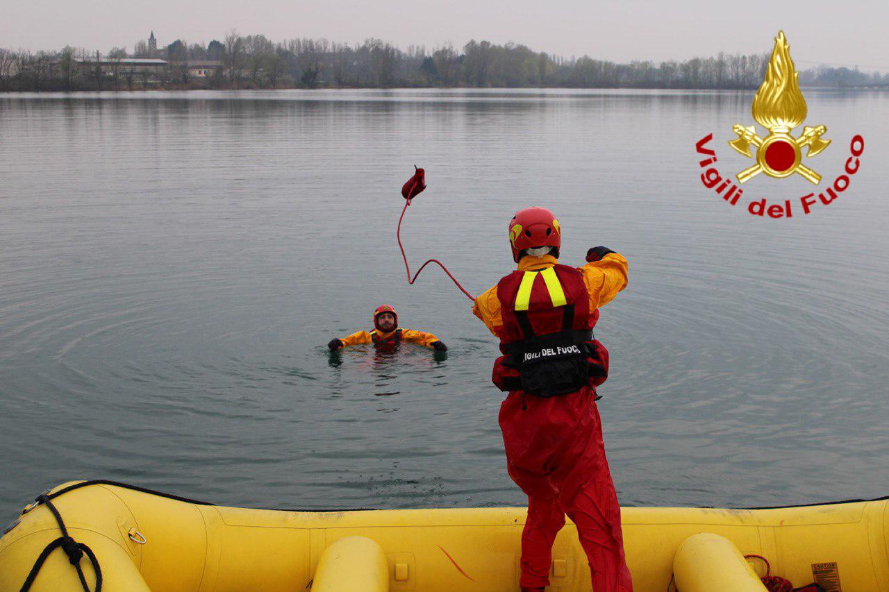 Abilitati nuovi volontari dei vigili del fuoco in ambiente acquatico a Lodi