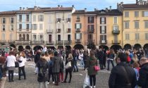 Le foto della manifestazione No Dad a Lodi che ha riempito Piazza della Vittoria