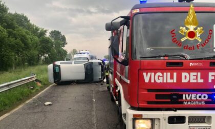 Ribaltamento a Marudo, due giovanissime in ospedale