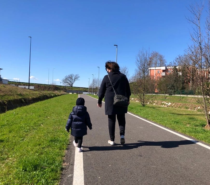 La sindaca Casanova e lo scatto “privato” per celebrare la Festa della Mamma