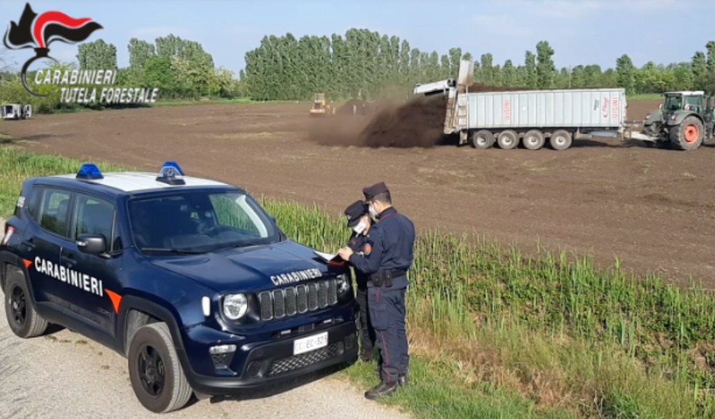 Fanghi su terreni agricoli lodigiani al posto del concime: truffa milionaria