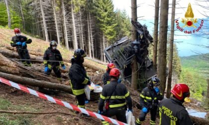 Tragedia in funivia: muore anche un bimbo di 2 anni. Chi erano le 14 vittime