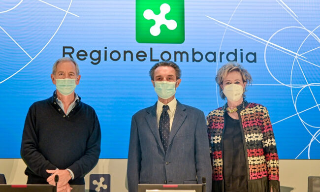 Come fare la vaccinazione anti Covid se si è in vacanza? La soluzione di Regione Lombardia