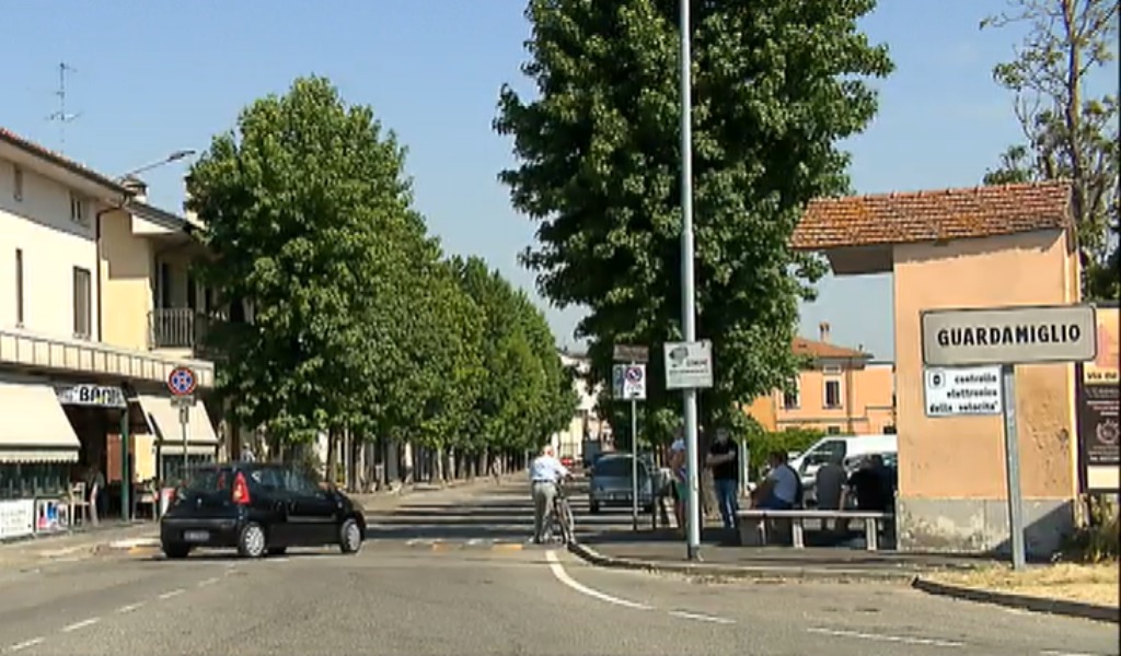Danneggiamenti e vandali a Guardamiglio, il paese è in mano ai bulli e il sindaco chiede aiuto al Prefetto