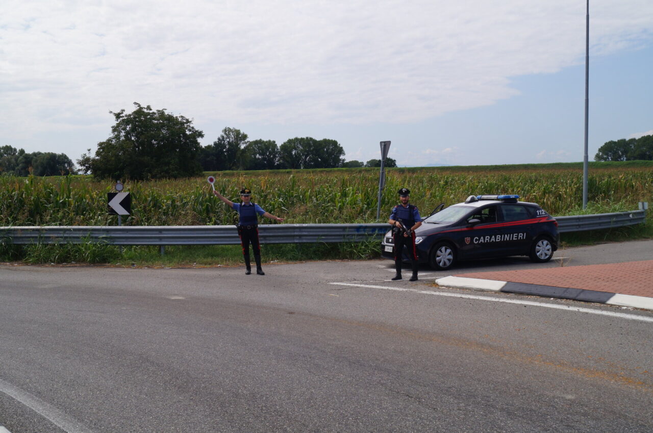 Controllo straordinario del territorio: 450 persone identificate e 259 veicoli controllati