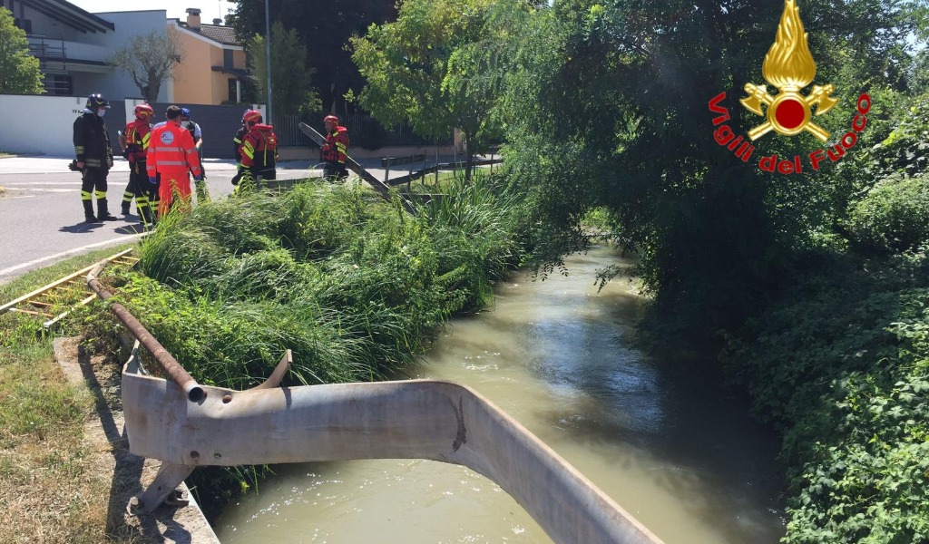 Tragedia a Codogno: nonno a passeggio con la nipotina muore cadendo nel canale