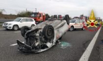 Scontro tra un'auto e un camion sull'A1, 29enne gravemente ferito