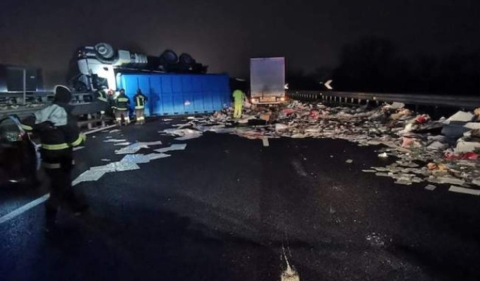 Incidente nella notte in Tangenziale Ovest Milano: muore 67enne
