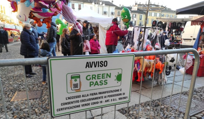 Fiera di Santa Lucia, Polizia locale in azione per i controlli sul Green pass