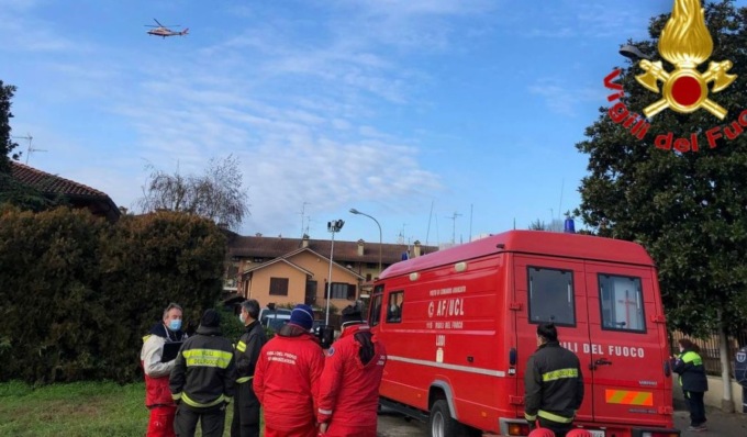 Vigili del fuoco e Protezione Civile in azione per ritrovare un anziano scomparso