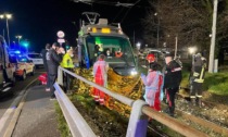 Donna investita dal tram a Rozzano: morta sul colpo