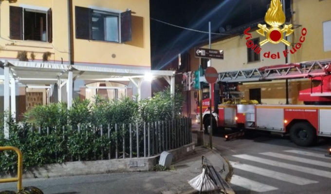 Incendio nella cucina di un ristorante, tutta colpa di un pentolino d’olio