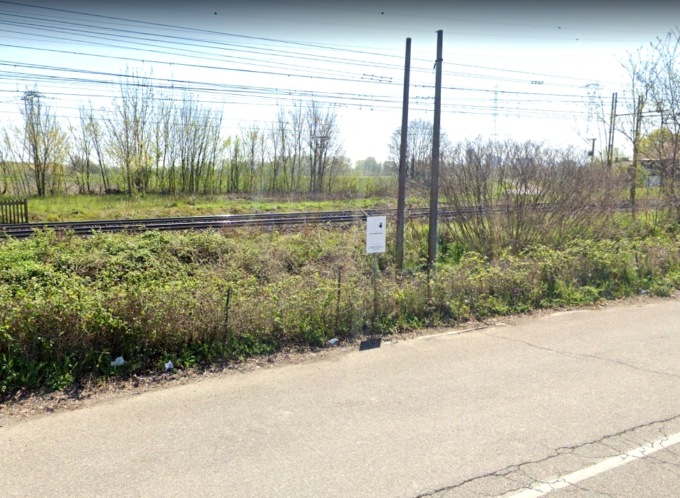 Investito dal treno: muore ragazzo di 22 anni