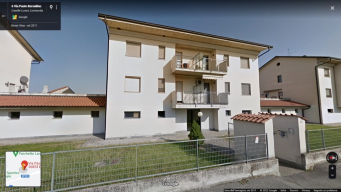 Un 45enne trovato con la gola tagliata: si cerca l’omicida