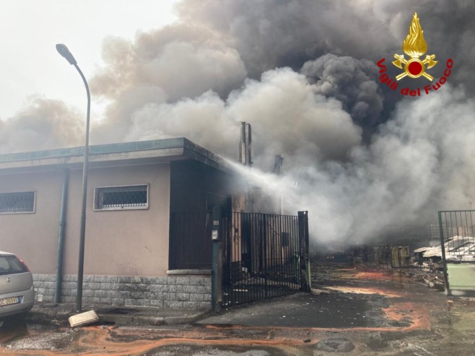 Incendio Nitrolchimica, i dati Arpa: qualità dell’aria nella norma