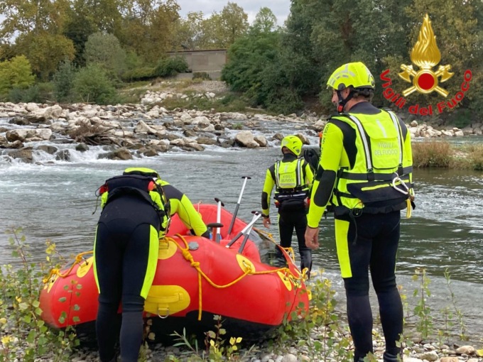 Salvataggio lungo il fiume: maxi esercitazione dei vigili del fuoco