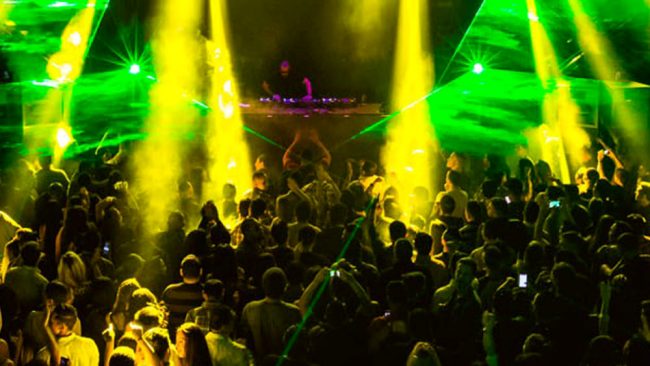 Rave party all’ex conceria Palladio di Somaglia: centinaia di giovani e musica a tutto volume