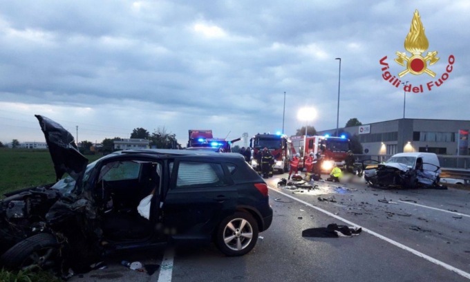 Tremendo frontale: muore ambulante di Sant’Angelo