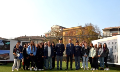 Gli alunni lodigiani vanno in visita alla Questura