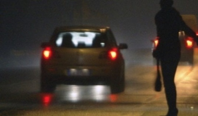 Nigeriane ridotte in schiavitù e costrette a prostituirsi: 5 persone arrestate