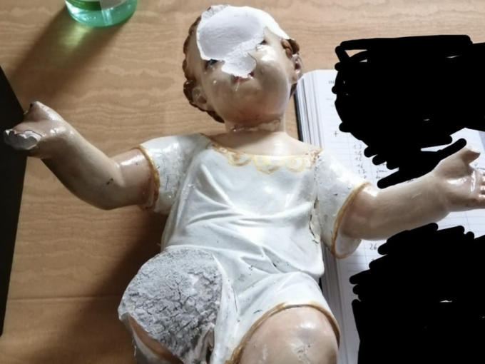 Borgo San Giovanni: torna nel presepe il Gesù bambino sfregiato dai vandali