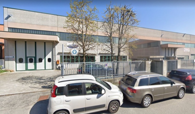 Folgorato sul posto di lavoro, lavoratore 25enne gravissimo