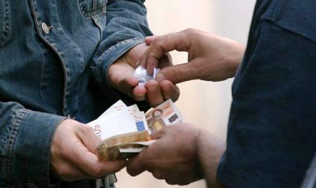 Incarcerato a Lodi un 27enne che spacciava droga vicino alle scuole