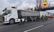 Schianto tra due camion in autostrada: muore un 58enne