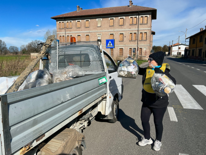 Pulizia straordinaria ciclopedonali: raccolti 40 sacchi di rifiuti nel fine settimana