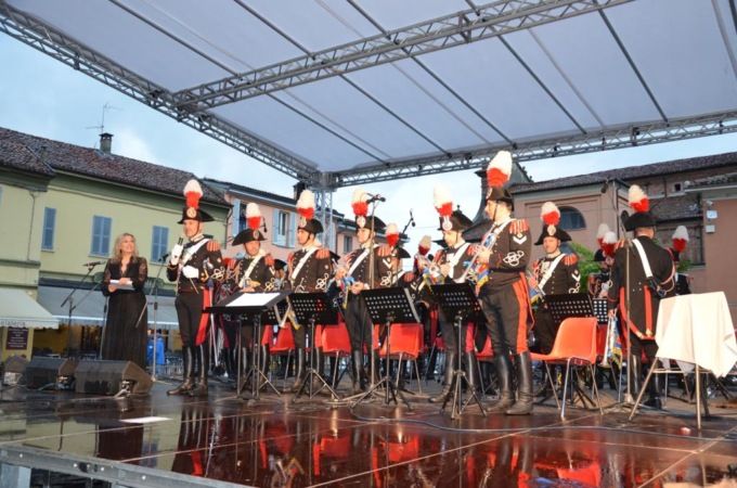 A Codogno i soprani di Aria e la Fanfara del 4° Reggimento Carabinieri a cavallo