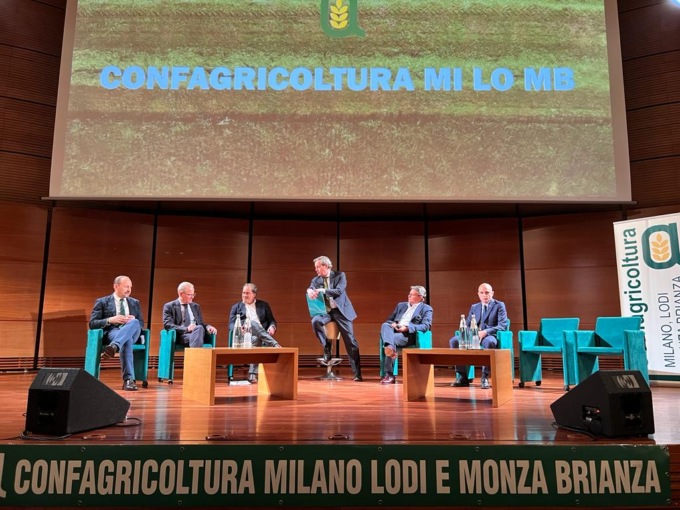 A Lodi il convegno di Confagricoltura sulle rinnovabili, intervento di Centinaio: “Cambiare approccio”