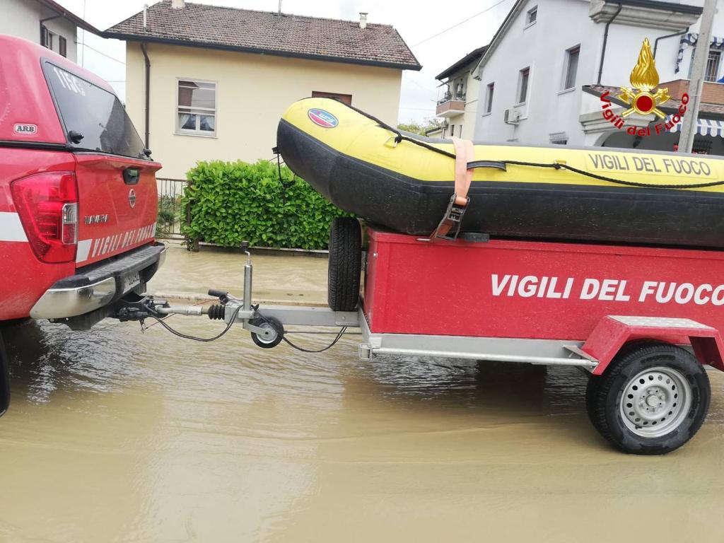 vigili del fuoco lombardi in zone alluvione (1)