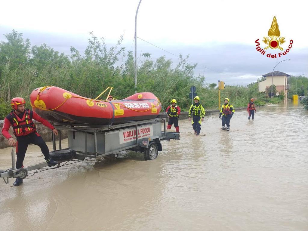 vigili del fuoco lombardi in zone alluvione (5)