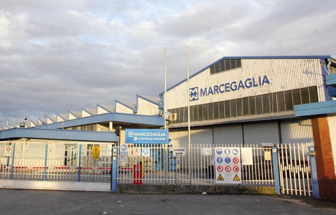 Fiamme nella fabbrica di Marcegaglia, spaventoso incendio a Graffignana ma nessun danno